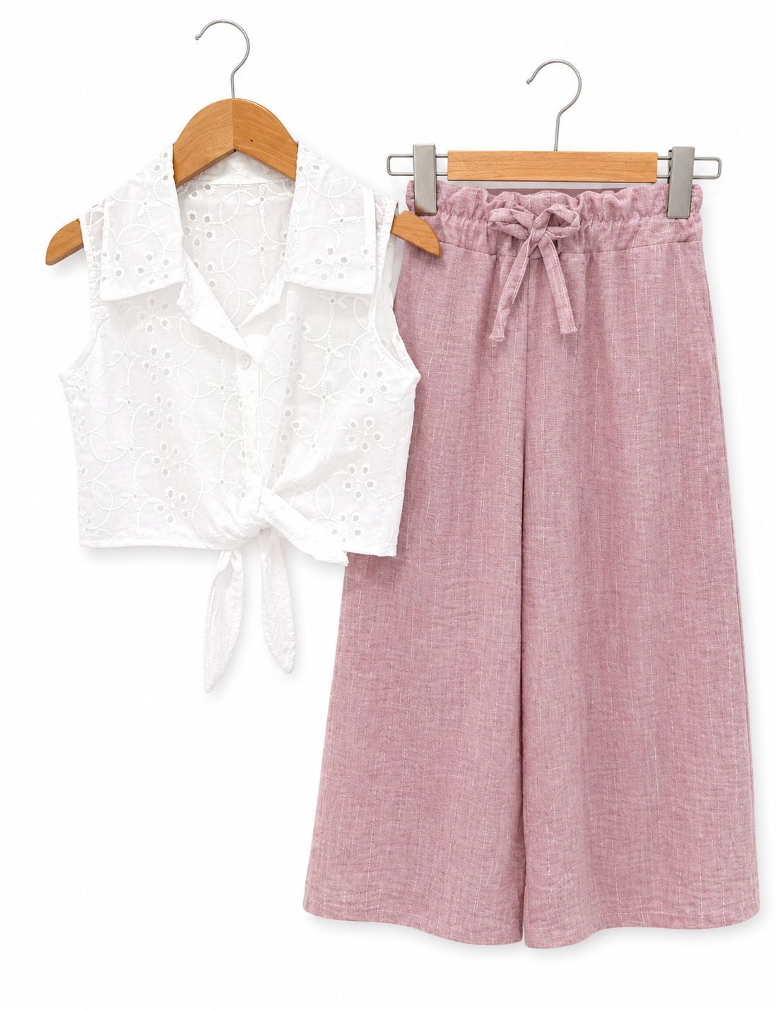 Linnen broek met broderie shirt