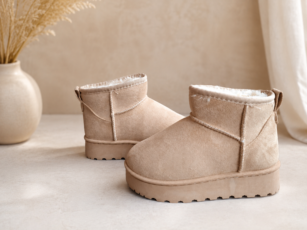 Winter boots - beige