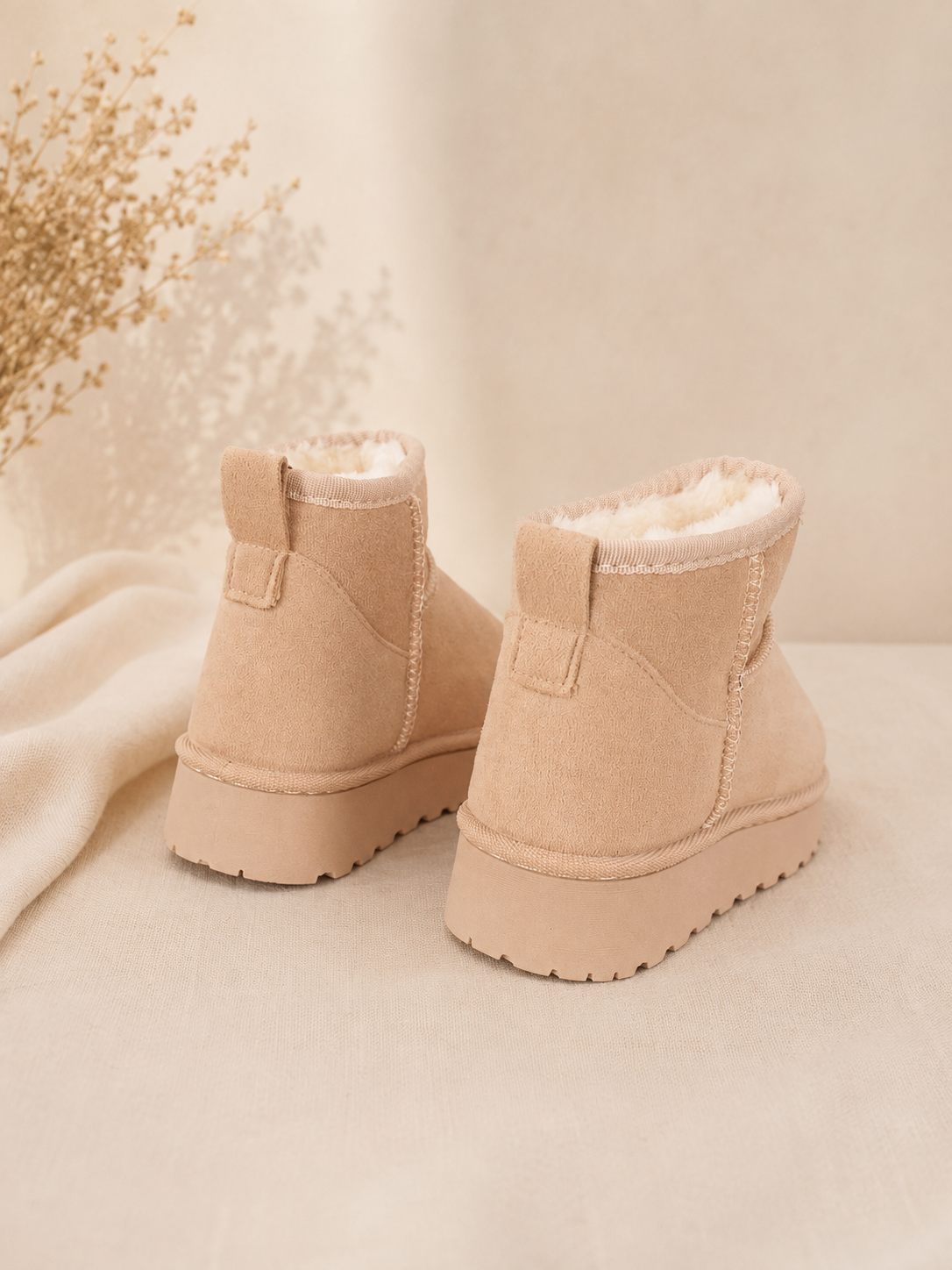 Winter boots - beige